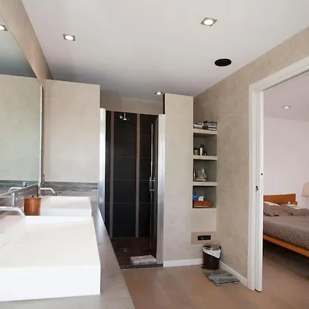 Superbe Avec Piscine Privative Appartement